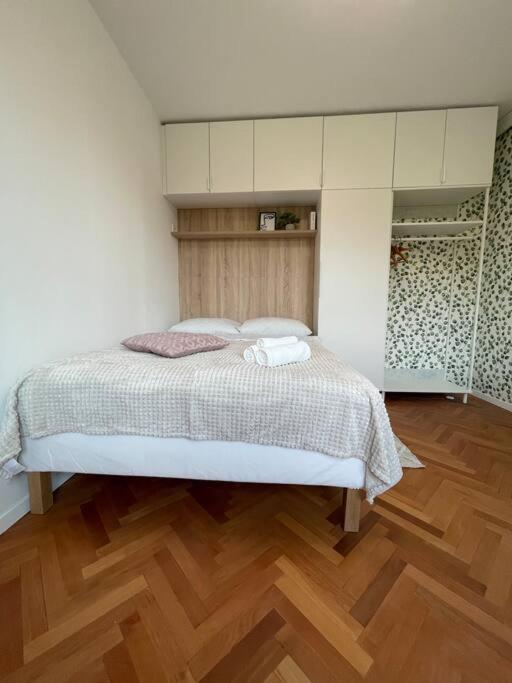 Studio With A View On City Center Park Marburgo Esterno foto